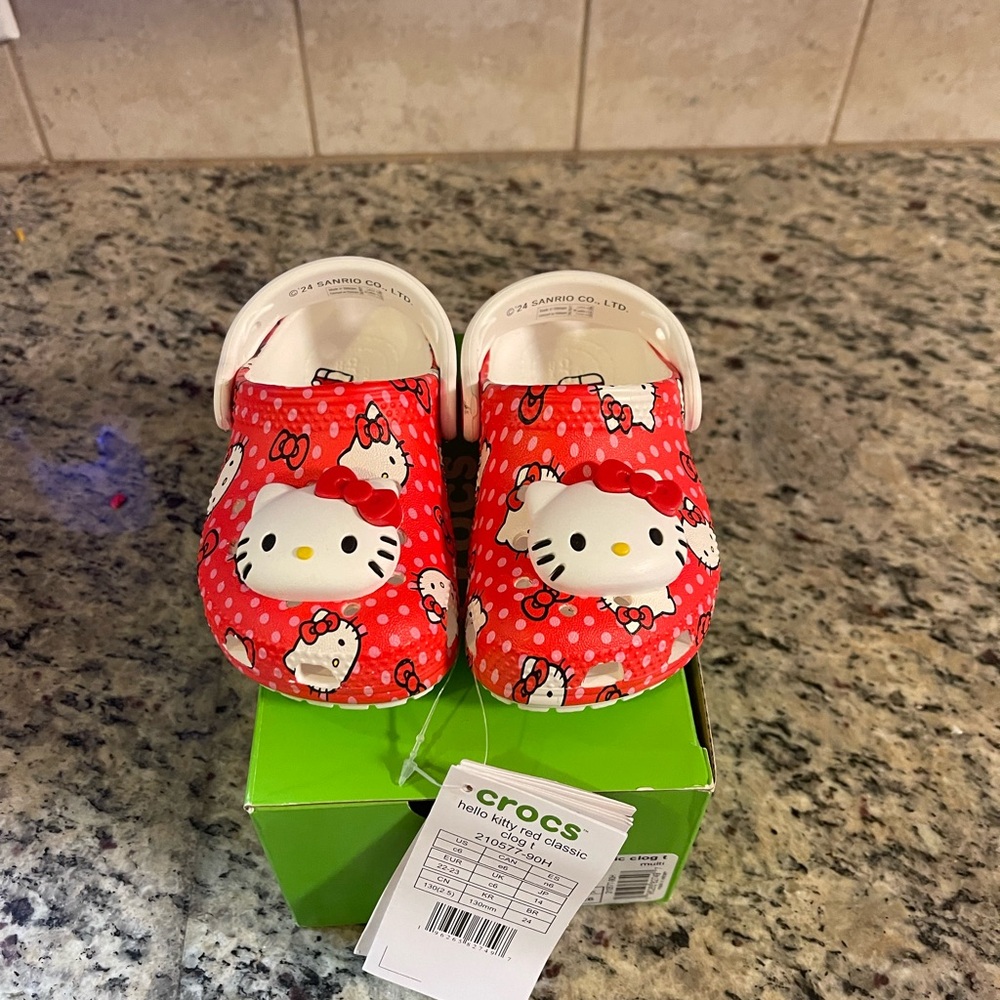 Crocs Hello Kitty Toddler Girl Slip On Shoes